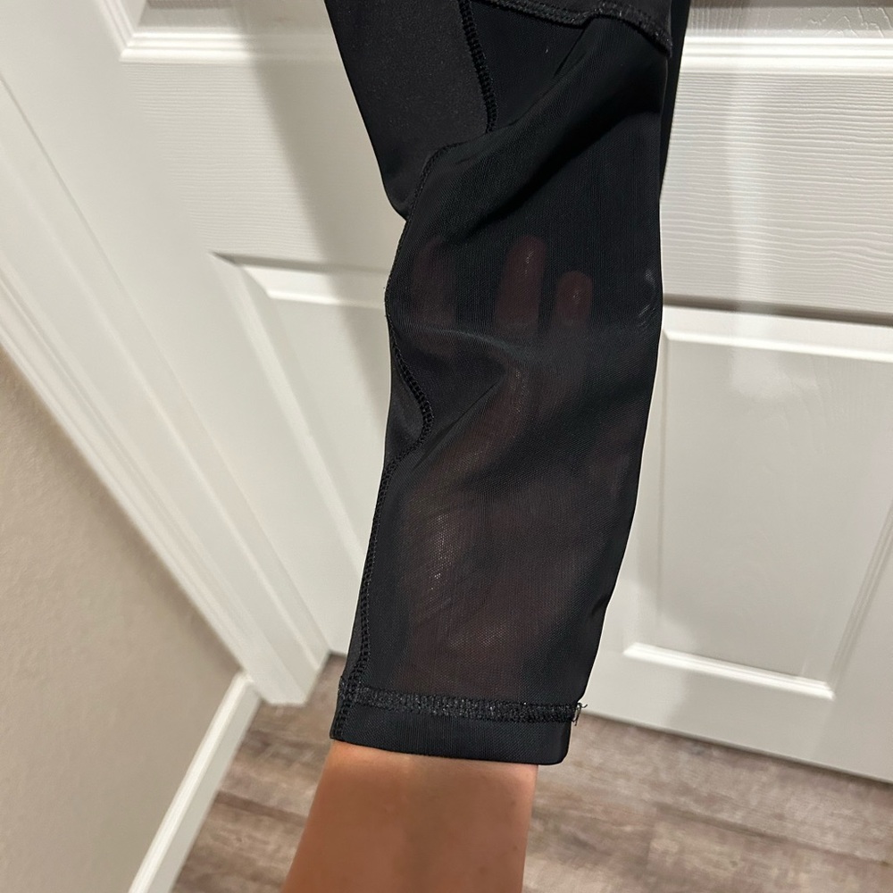 Adidas work out pants ! - Picture 3 of 7
